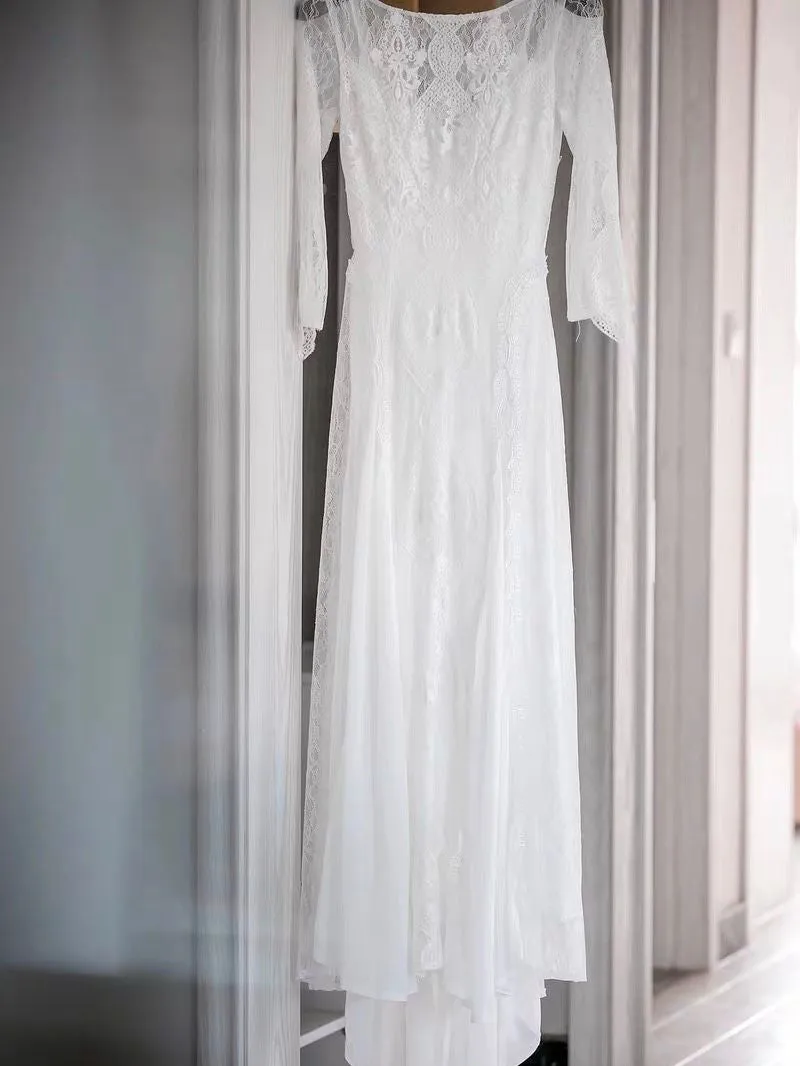 Alluring Lace Bateau Long Sleeves Chapel Train Sheath Wedding Dresses WD218