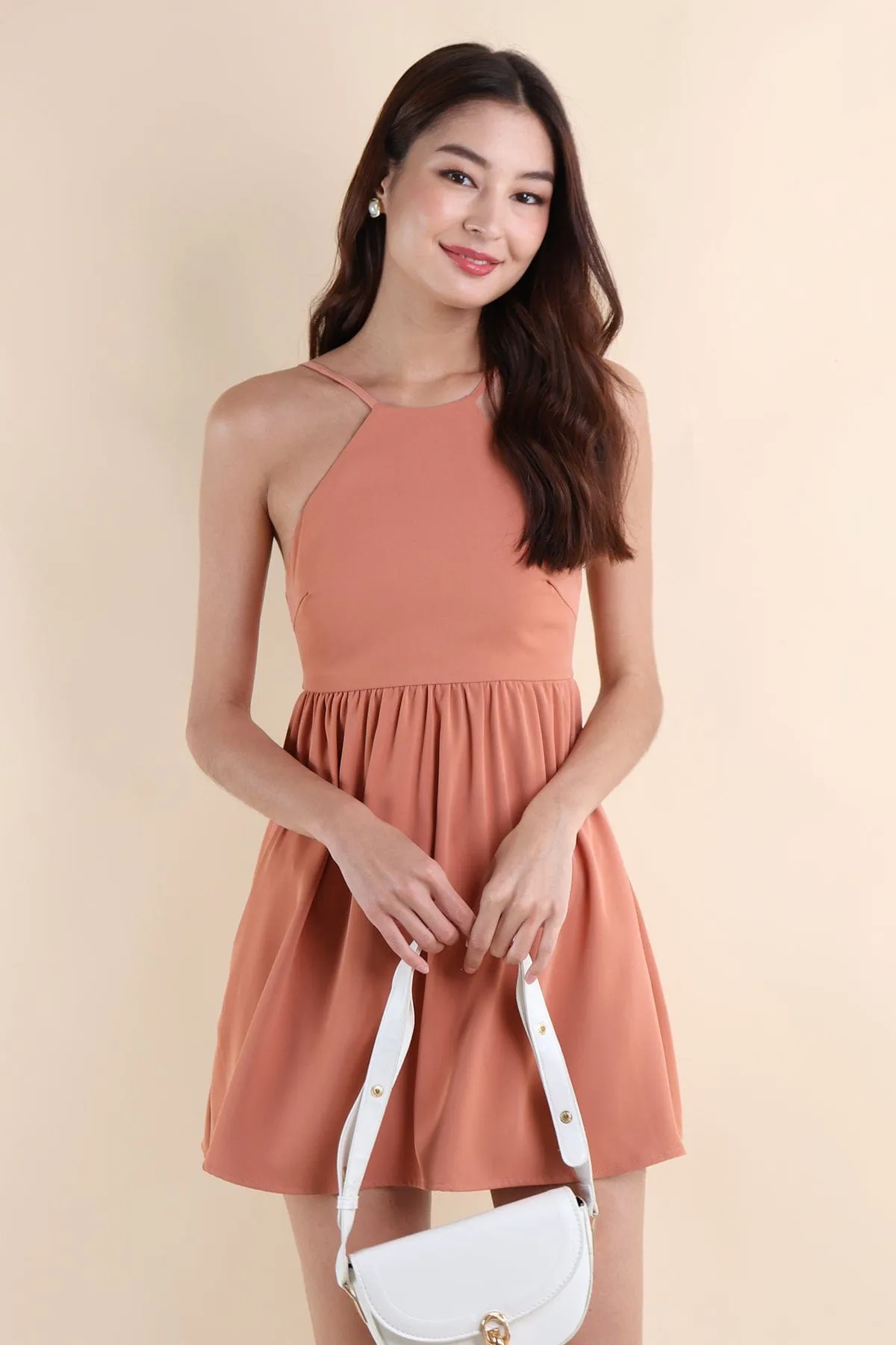 JEMMA HALTER LOW-BACK DRESS IN CARAMEL