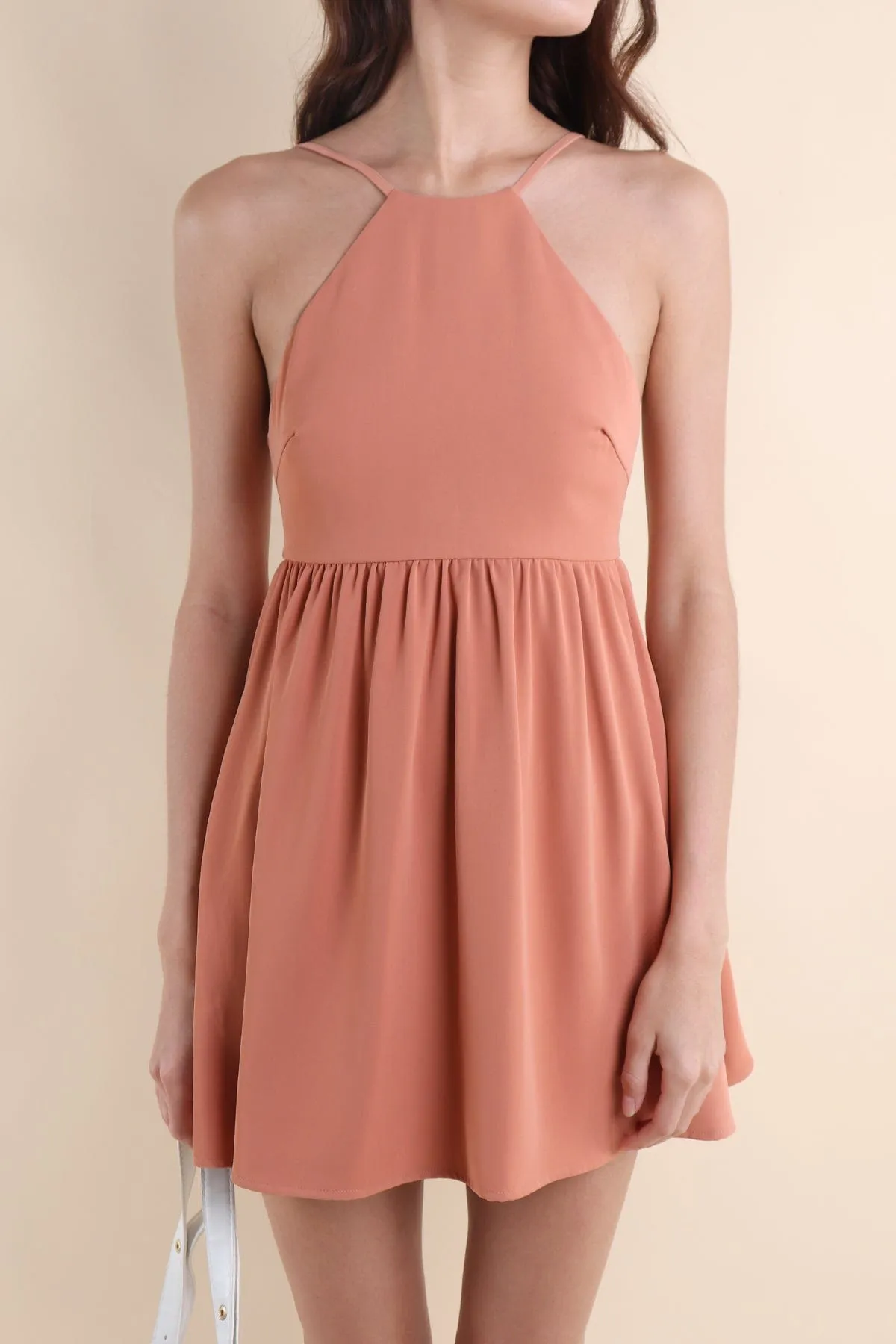 JEMMA HALTER LOW-BACK DRESS IN CARAMEL